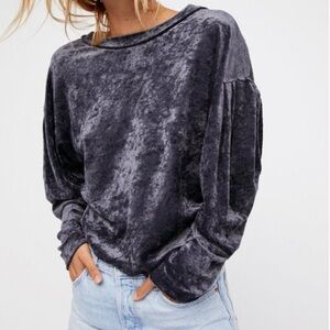🎅🏼🎄Free People Top🎅🏼🎄